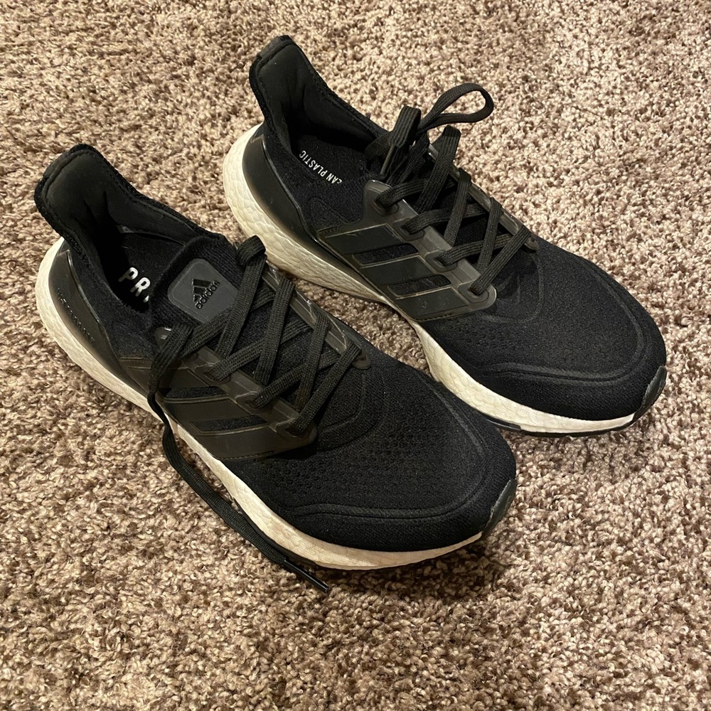 Adidas Ultraboost Black Size 6.5. Excellent condition.